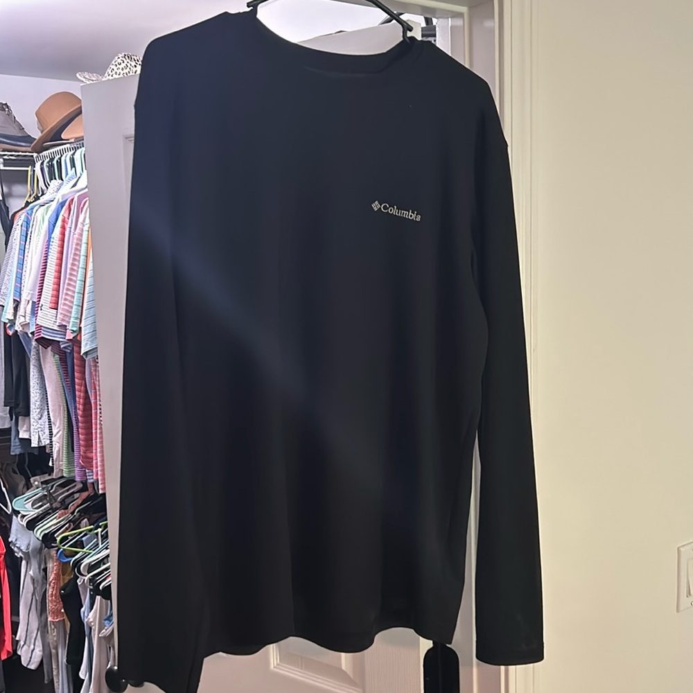 Columbia long sleeve, size large